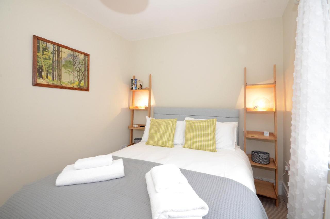 The Mews - 2 Bedroom Luxury, Spacious House With Free Parking Йорк Екстериор снимка
